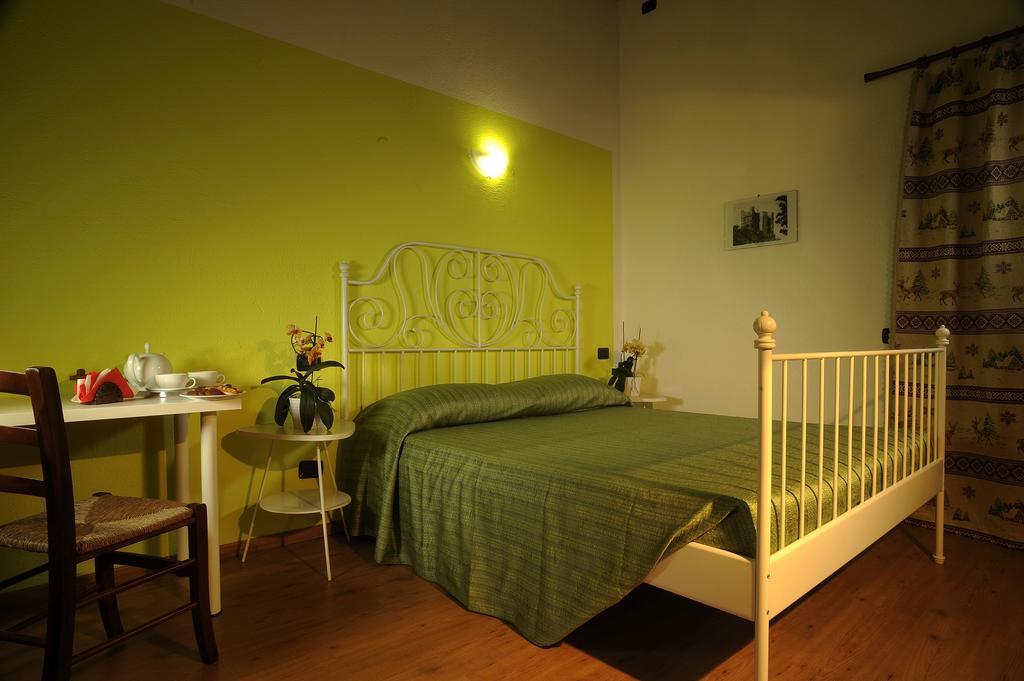 Maison Lombard Hotel Verrayes Phòng bức ảnh